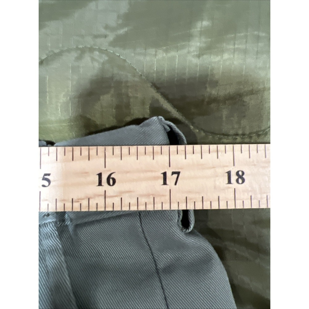 LL Bean Men's Pleated Khaki Shorts 35 Olive Green Comfort Waist Outdoor Staple - Picture 9 of 15